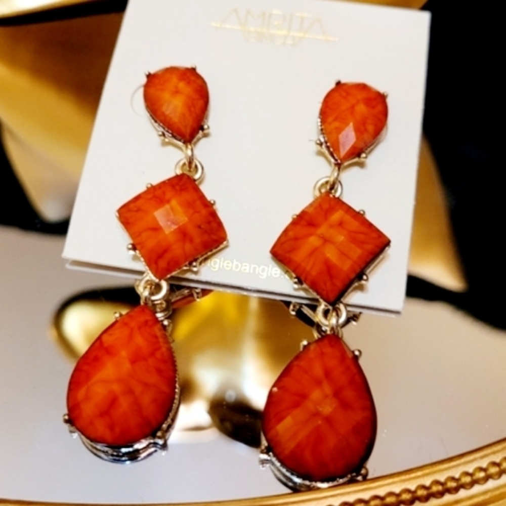 NWT CORAL MONTAUK TEAR DROP EARRINGS